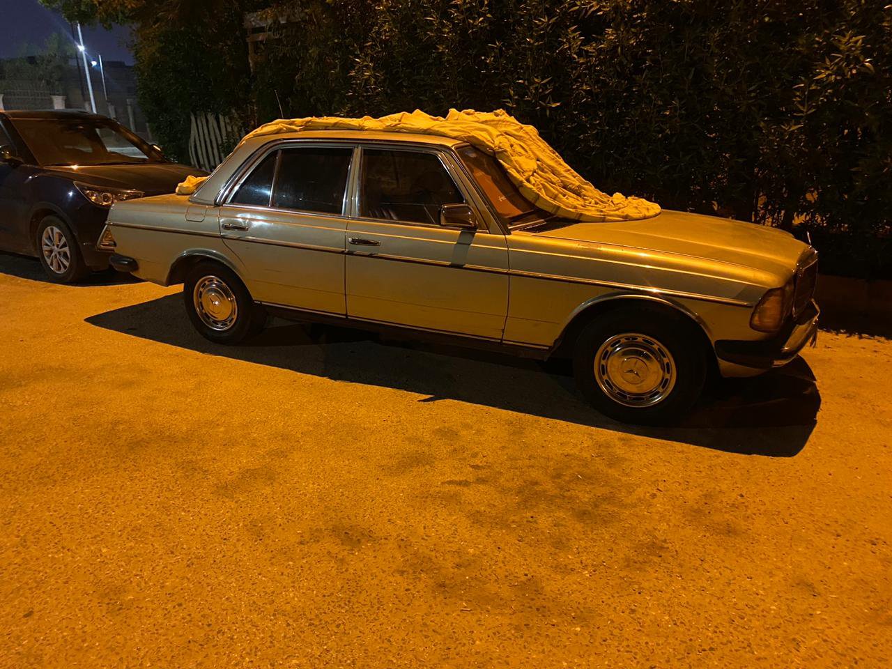 مرسيدس 230E 1984