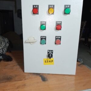 لوحات التحكم الكهربائيه